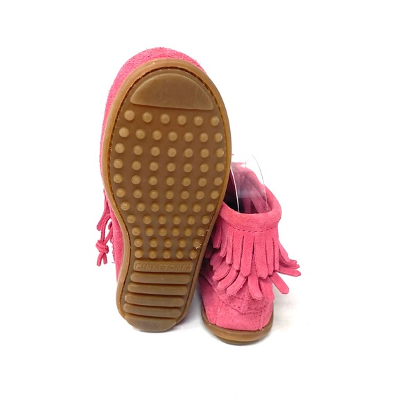 Minnetonka Boots - Picture 5 of 8